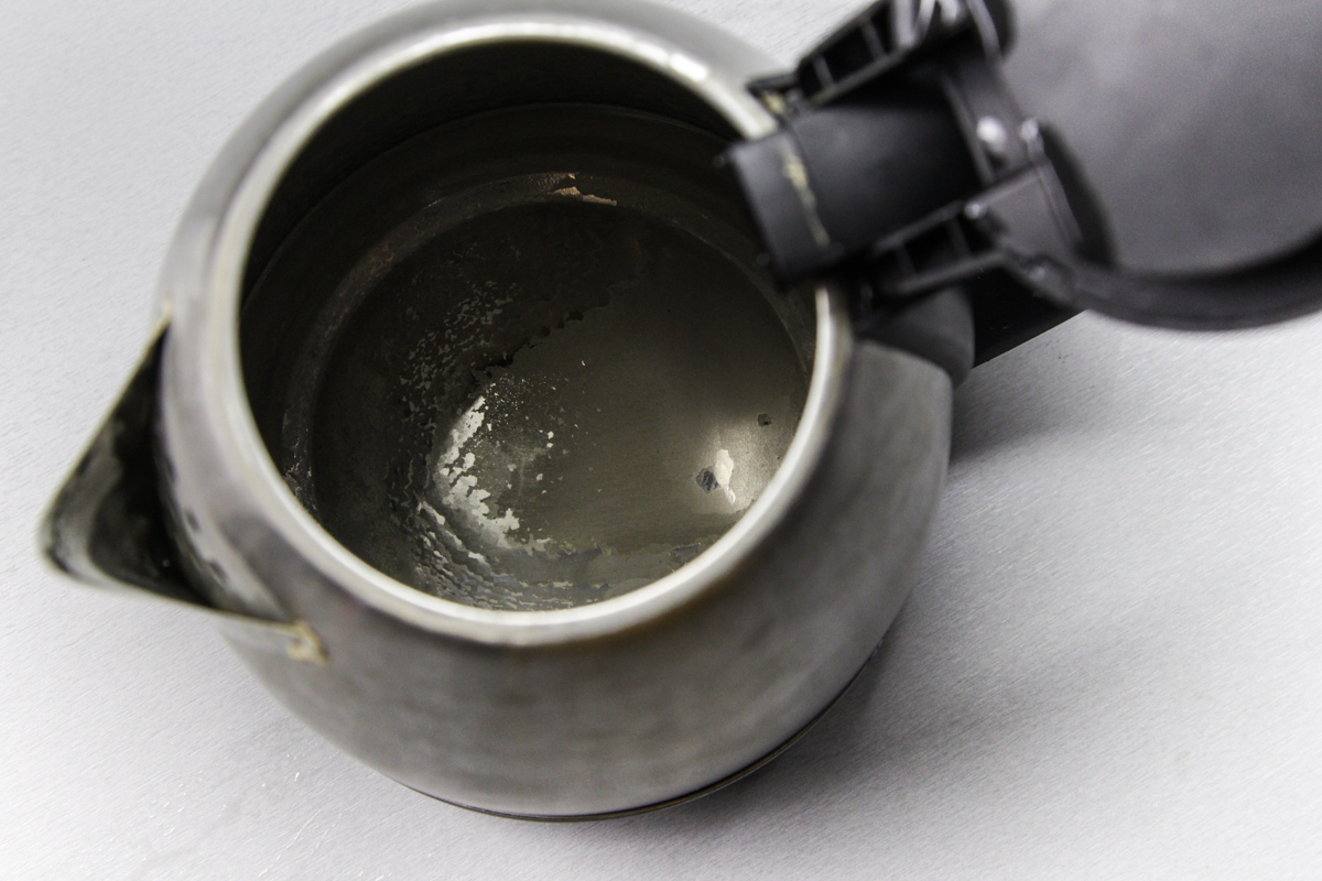 Как быстро и безопасно очистить чайник от накипи? рис-6