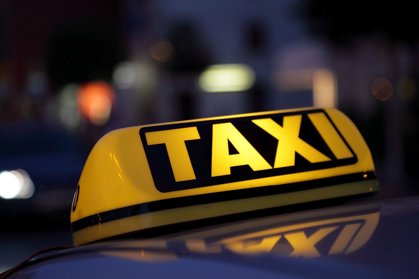 Агрегаторы такси: кто и за что несет ответственность?