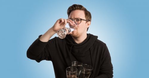 Сколько и какой воды вам нужно выпивать ежедневно: памятка от врача-диетолога рис-2