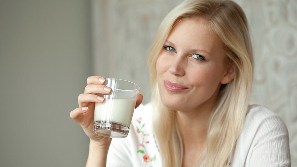 Закисляет ли организм молоко?