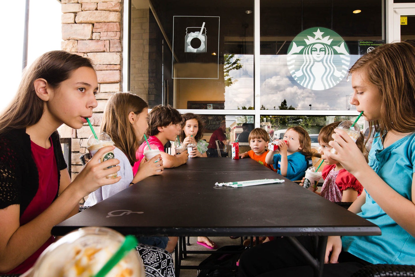 Может ли администрация выгнать детей из кафе «за плохое поведение»?