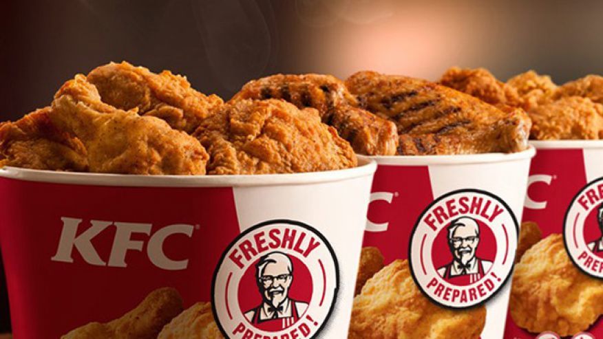 KFC заплатил за грязные руки работников 2 миллиона