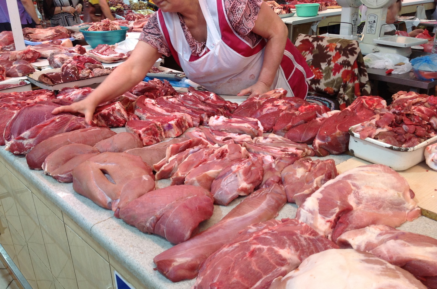 Покупка мяса на рынке: качество или риск? Мнение ветеринарно-санитарного врача