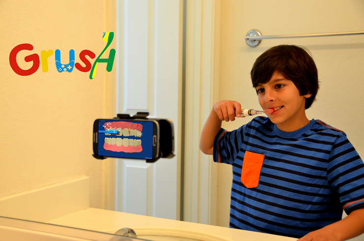 Изобретена интерактивная щетка, которая поможет увлекательному обучению ребенка чистить зубы