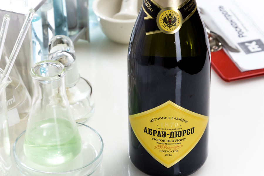 Самый игристый тест: какое российское шампанское признано лучшим? рис-4