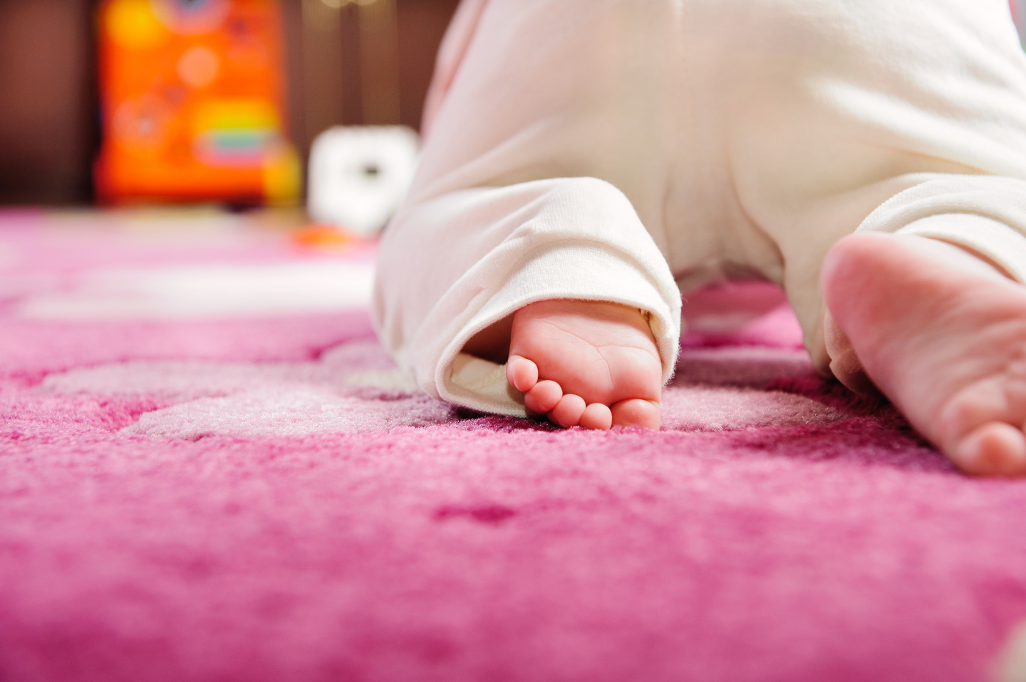 Малыш на ковре